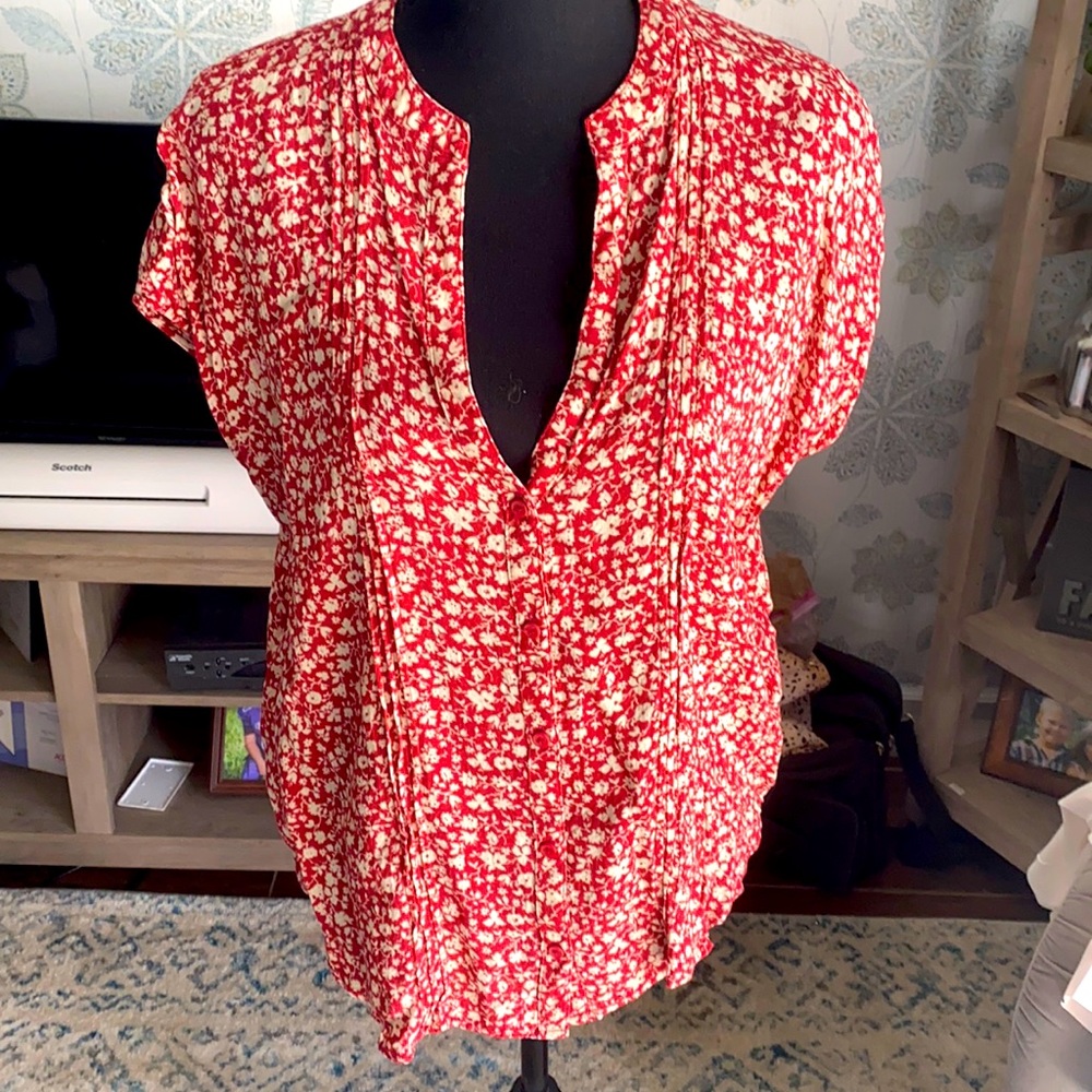 Cap sleeve floral print blouse.  Size large.  Red and cream